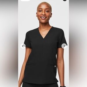 Casma Three Pocket Scrub Top
